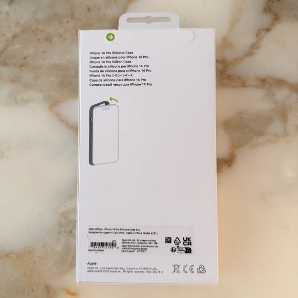 Apple iPhone 14 Pro Silicone Case MagSafe (Color: Sky) - Picture 2 of 2